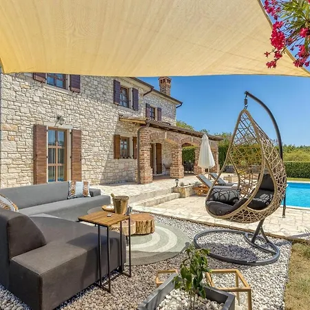Santolina Villa *